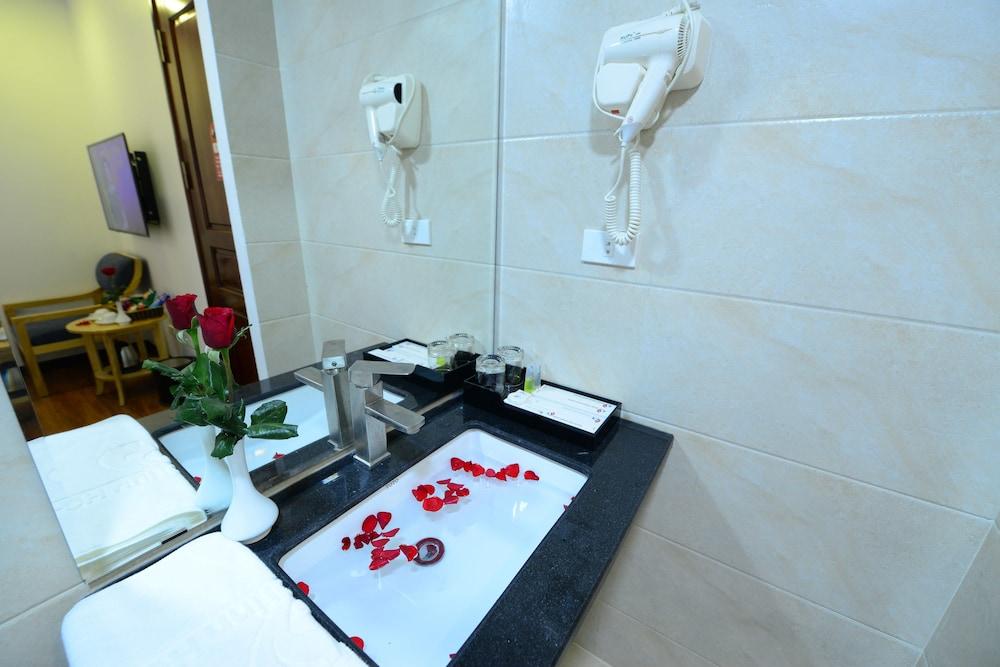 Blue Hanoi Inn Luxury Hotel Εξωτερικό φωτογραφία